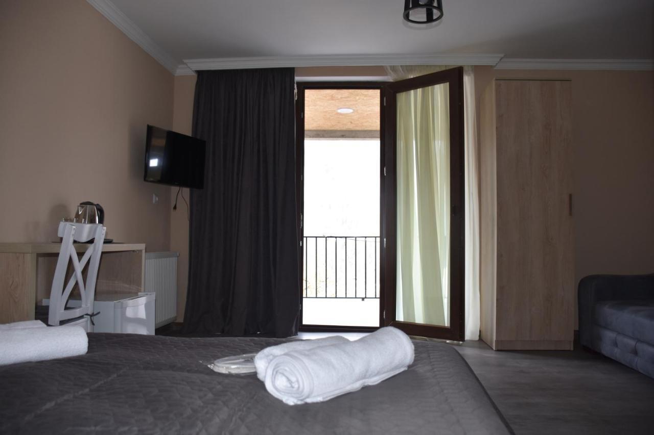 Nikala'S House Hotel Borjomi ภายนอก รูปภาพ