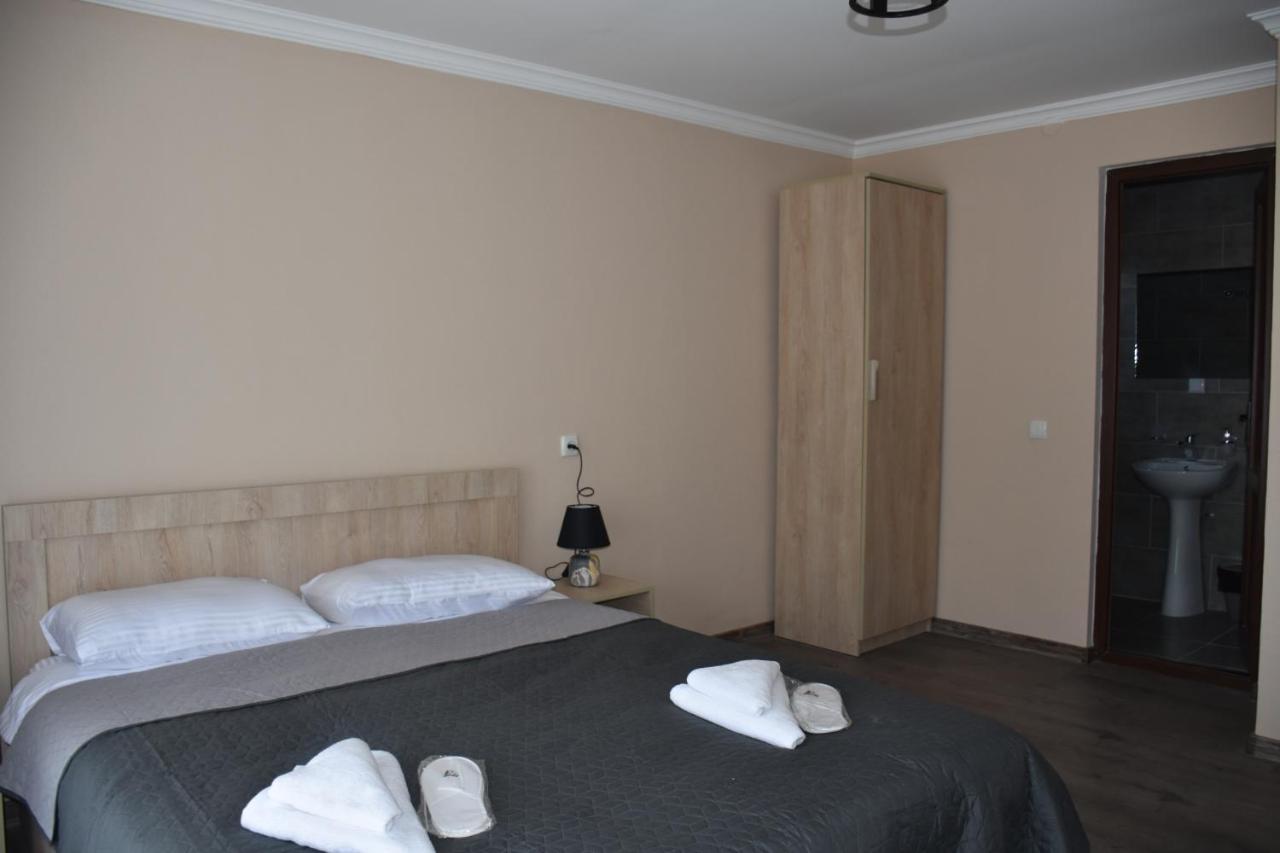 Nikala'S House Hotel Borjomi ภายนอก รูปภาพ