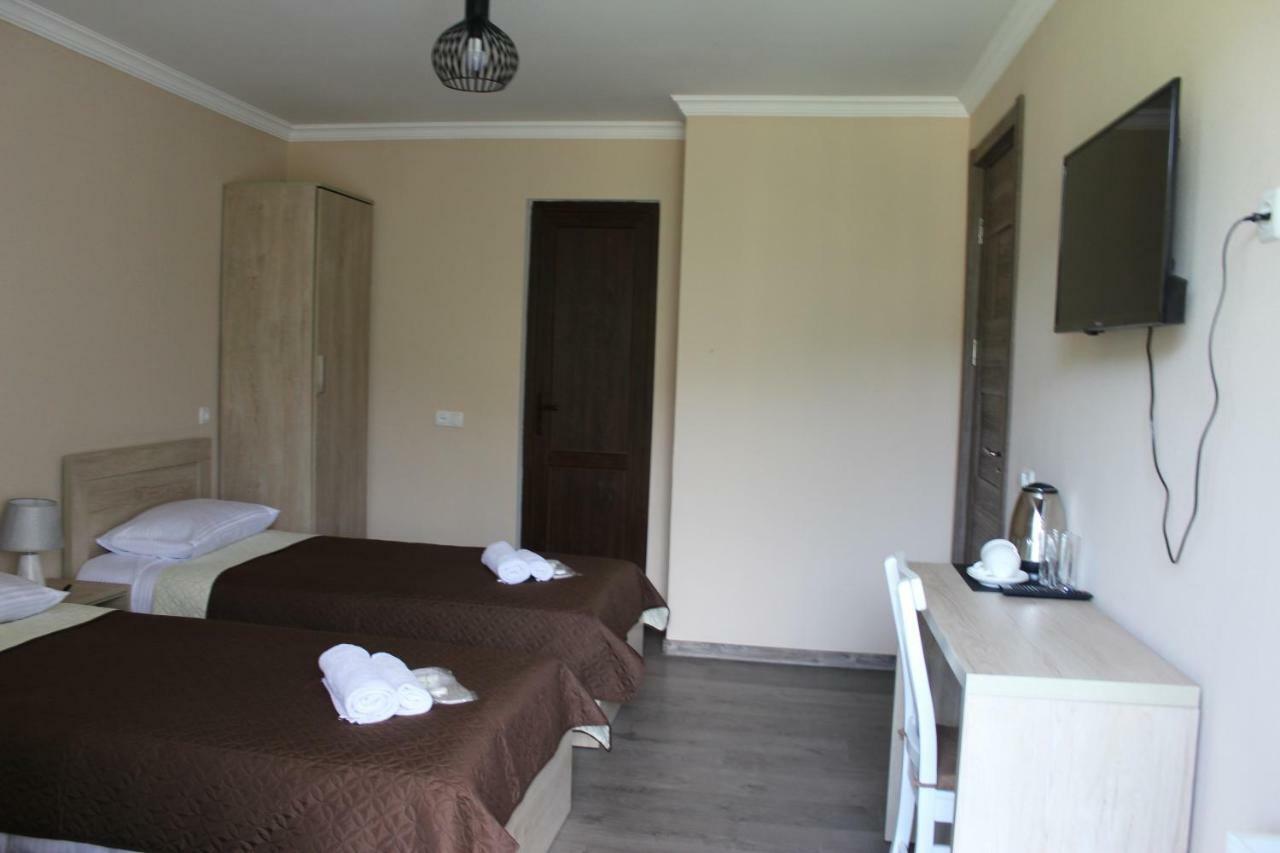 Nikala'S House Hotel Borjomi ภายนอก รูปภาพ