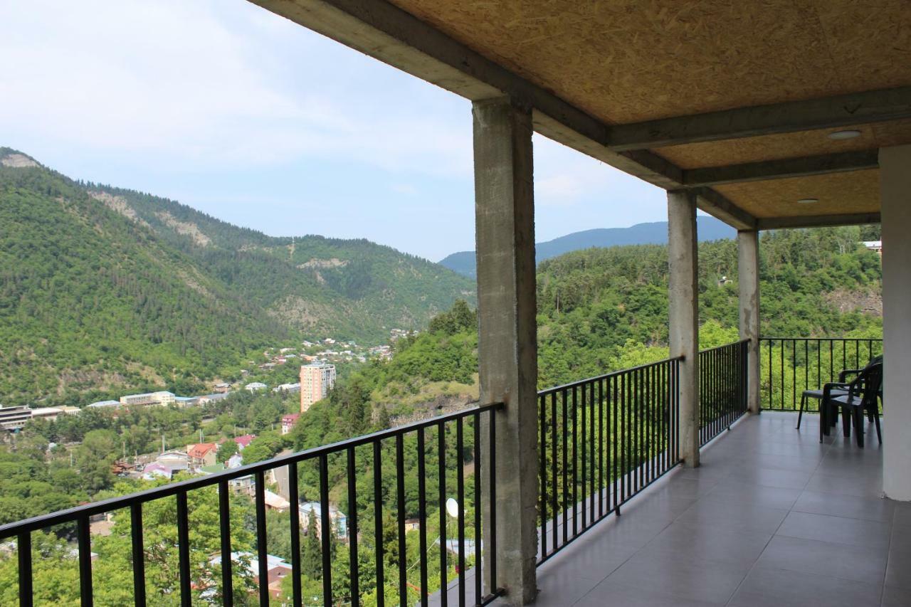 Nikala'S House Hotel Borjomi ภายนอก รูปภาพ